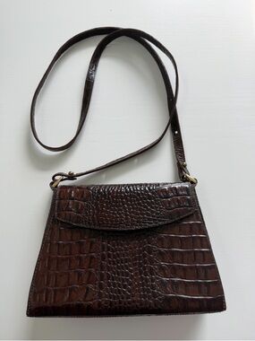 Vintage 90s Brahmin Made in USA Croc Embossed Leather Crossbody Bag
